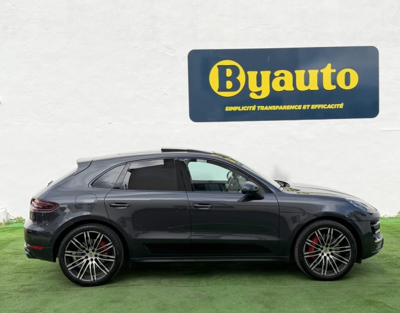 PORSCHE MACAN (2) 3.6 440 CV TURBO PACK PERFORMANCE / CARBONE / TOIT OUVRANT CAMERA 360  GARANTIE 6 MOIS 