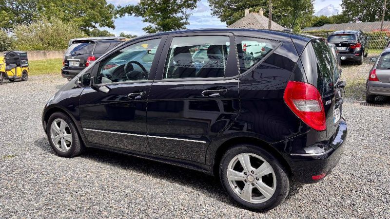 MERCEDES BENZ CLASSE A  180 2.0 CDI 2009