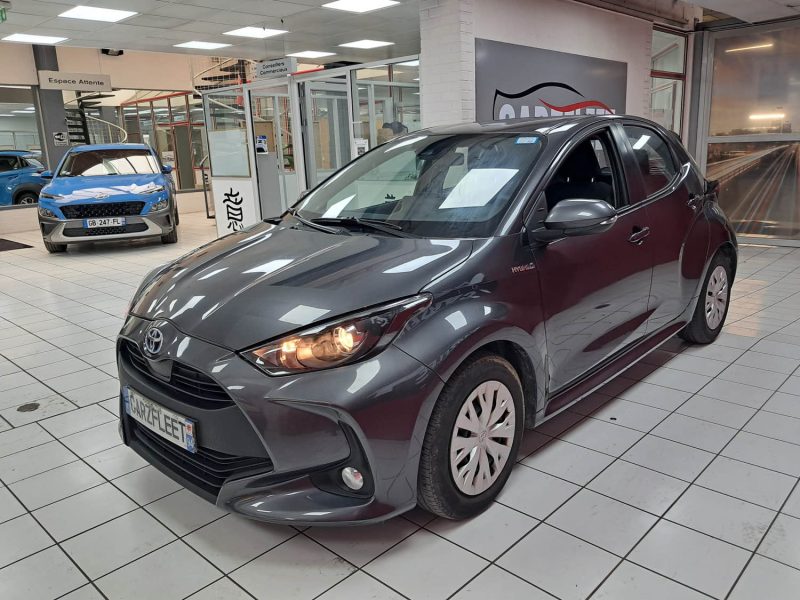 TOYOTA YARIS 4 BERLINE 116cv DYNAMIC BUSINESS /1 ERE MAIN/TVA RECUPERABLE
