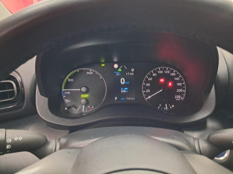 TOYOTA YARIS 4 BERLINE 116cv DYNAMIC BUSINESS /1 ERE MAIN/TVA RECUPERABLE