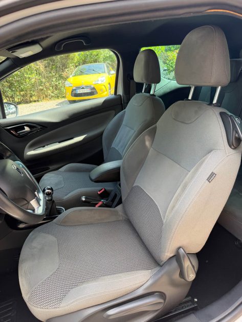 ⭐ Citroën DS3 1.6 e-HDi 90 – Série So Irrésistible Paris