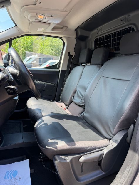 Peugeot Partner Asphalt L2 130 HDI EAT8 – Révisé, Garantie incluse, Première main