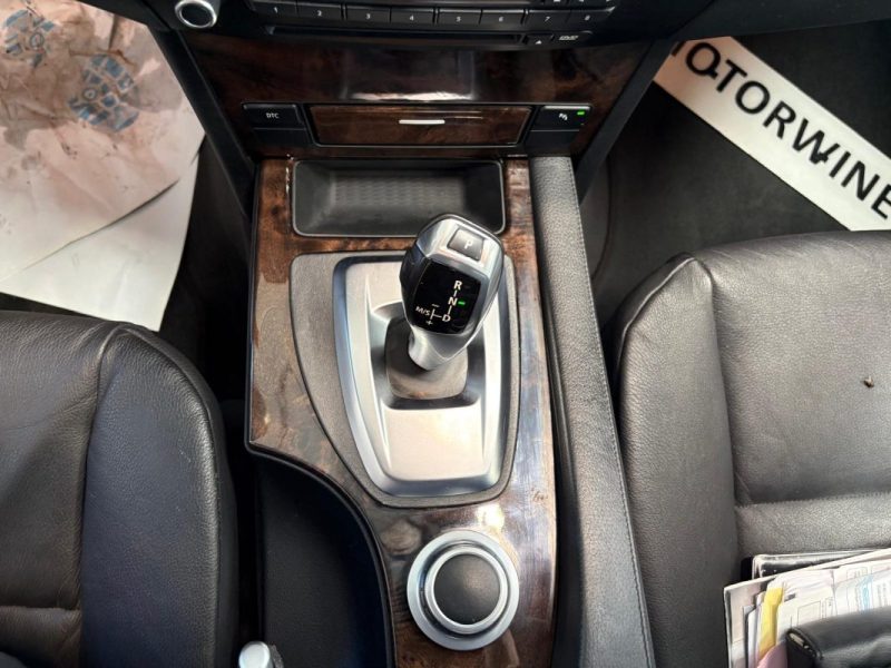 🔹 BMW Série 5 530I 3.0 272Ch(N53)🛋️ Intérieur cuir❄️ Climatisation📡 Radar de recul avant & arrièr