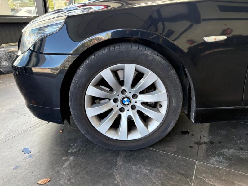 🔹 BMW Série 5 530I 3.0 272Ch(N53)🛋️ Intérieur cuir❄️ Climatisation📡 Radar de recul avant & arrièr