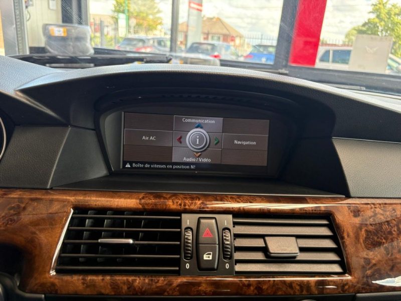 🔹 BMW Série 5 530I 3.0 272Ch(N53)🛋️ Intérieur cuir❄️ Climatisation📡 Radar de recul avant & arrièr
