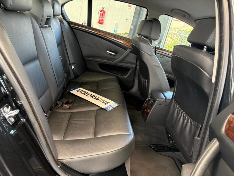 🔹 BMW Série 5 530I 3.0 272Ch(N53)🛋️ Intérieur cuir❄️ Climatisation📡 Radar de recul avant & arrièr