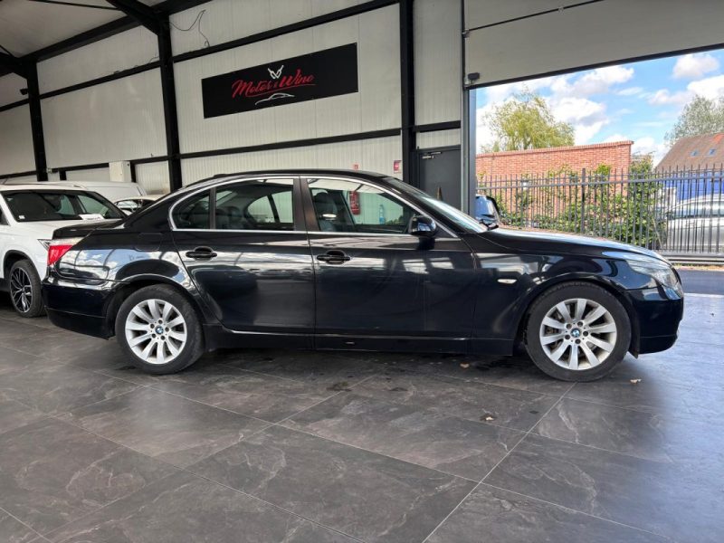 🔹 BMW Série 5 530I 3.0 272Ch(N53)🛋️ Intérieur cuir❄️ Climatisation📡 Radar de recul avant & arrièr
