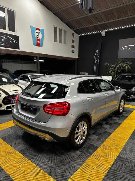 MAGNIFIQUE MERCEDES BENZ GLA 250 2.0 211 CH (SUIVI D’ENTRETIEN, CAMÉRA DE RECUL, SIÈGES CHAUFFANTS)