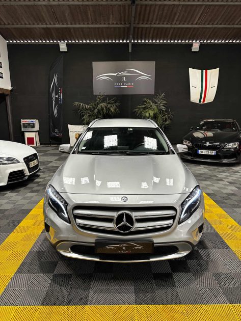 MAGNIFIQUE MERCEDES BENZ GLA 250 2.0 211 CH (SUIVI D’ENTRETIEN, CAMÉRA DE RECUL, SIÈGES CHAUFFANTS)