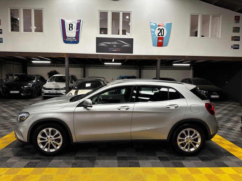 MAGNIFIQUE MERCEDES BENZ GLA 250 2.0 211 CH (SUIVI D’ENTRETIEN, CAMÉRA DE RECUL, SIÈGES CHAUFFANTS)