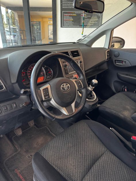 TOYOTA VERSO-S 90CV D-4D ACTIVE - SMART ENTRY - Garantie 12 mois ou 15.000km - Entièrement Révisé