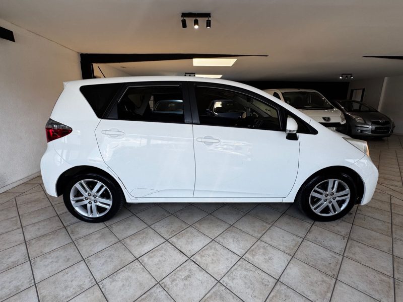 TOYOTA VERSO-S 90CV D-4D ACTIVE - SMART ENTRY - Garantie 12 mois ou 15.000km - Entièrement Révisé