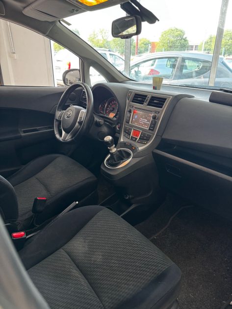 TOYOTA VERSO-S 90CV D-4D ACTIVE - SMART ENTRY - Garantie 12 mois ou 15.000km - Entièrement Révisé