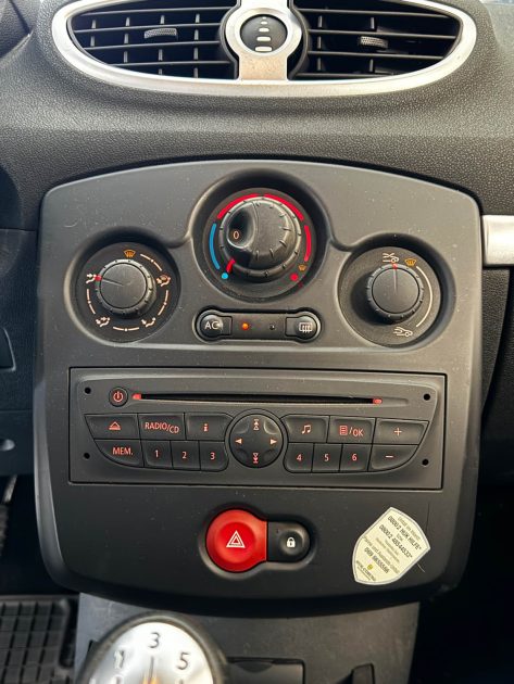 RENAULT CLIO III 1.2 LEV - Distribution Neuve - Garantie 12mois ou 15.000km - CT OK 