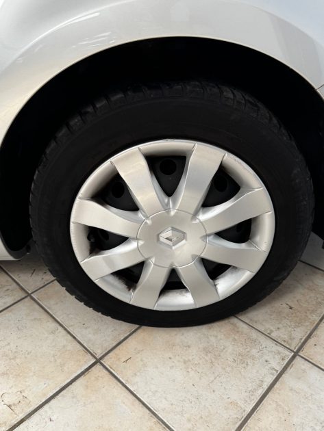 RENAULT CLIO III 1.2 LEV - Distribution Neuve - Garantie 12mois ou 15.000km - CT OK 