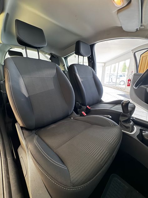 RENAULT CLIO III 1.2 LEV - Distribution Neuve - Garantie 12mois ou 15.000km - CT OK 