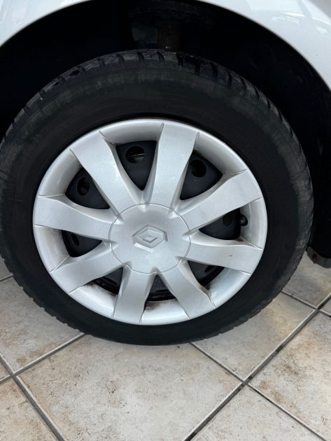 RENAULT CLIO III 1.2 LEV - Distribution Neuve - Garantie 12mois ou 15.000km - CT OK 