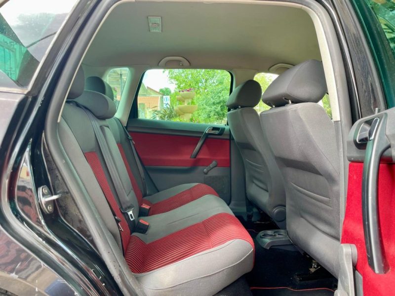 VOLKSWAGEN POLO IV 1.9 TDI 100 SPORTLINE **1ère MAIN** 