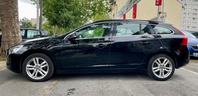 VOLVO V60 D3 2.0 163ch KINETIC 