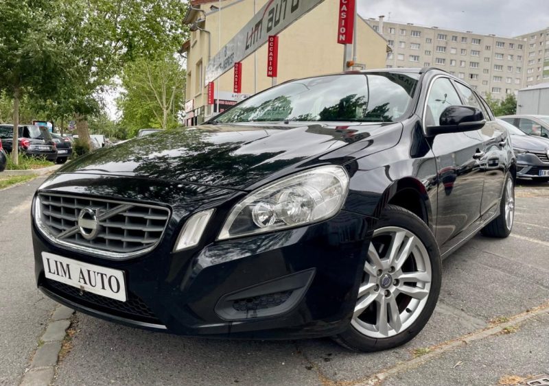 VOLVO V60 D3 2.0 163ch KINETIC 