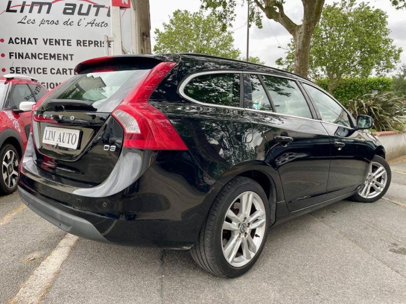 VOLVO V60 D3 2.0 163ch KINETIC 