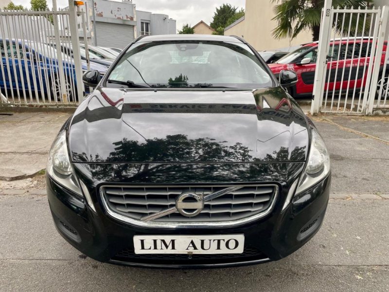 VOLVO V60 D3 2.0 163ch KINETIC 