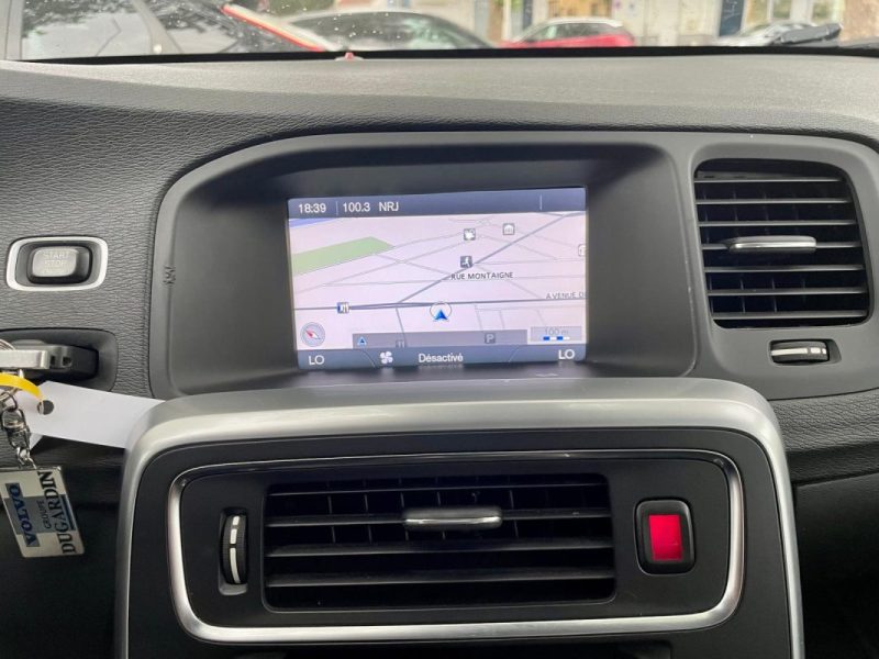 VOLVO V60 D3 2.0 163ch KINETIC 