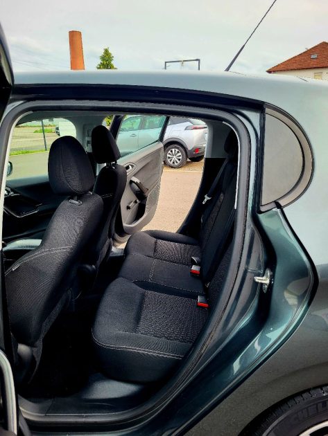 PEUGEOT 208 1.6 BLUE HDI 100 BUSINESS 2017