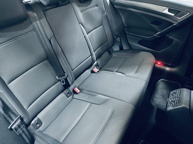 VOLKSWAGEN GOLF VII 1.6 TDI 115ch CONFORTLINE 