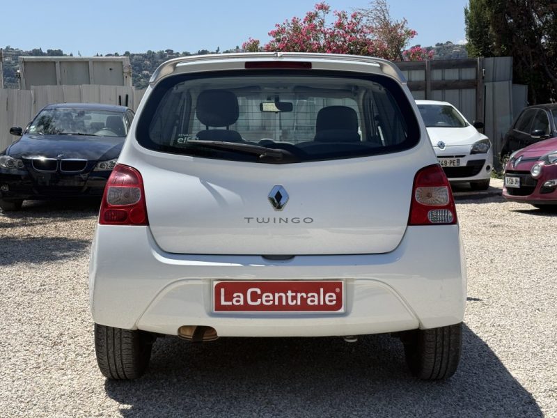 RENAULT TWINGO II 1.2 75 AUTHENTIQUE 2010