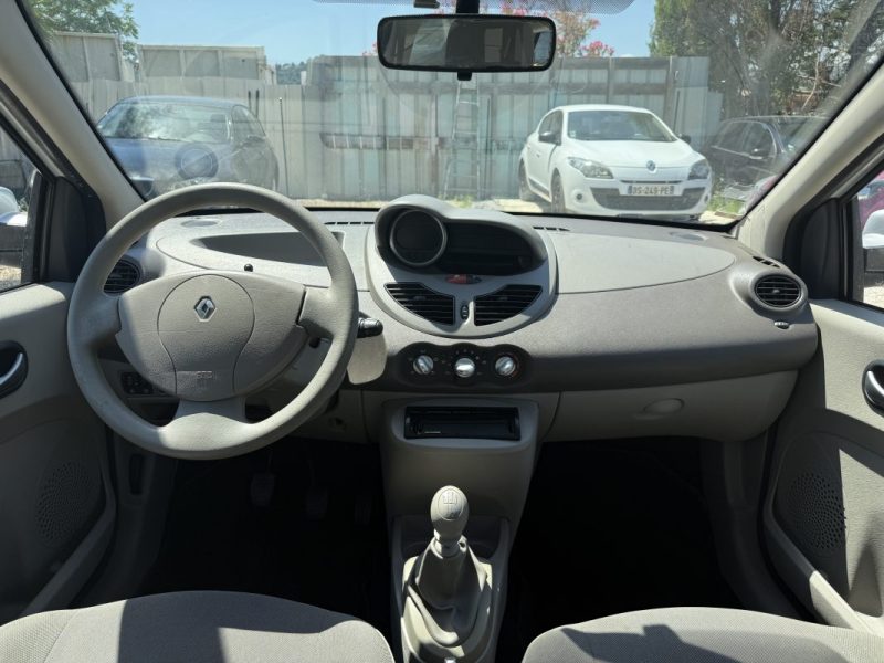 RENAULT TWINGO II 1.2 75 AUTHENTIQUE 2010
