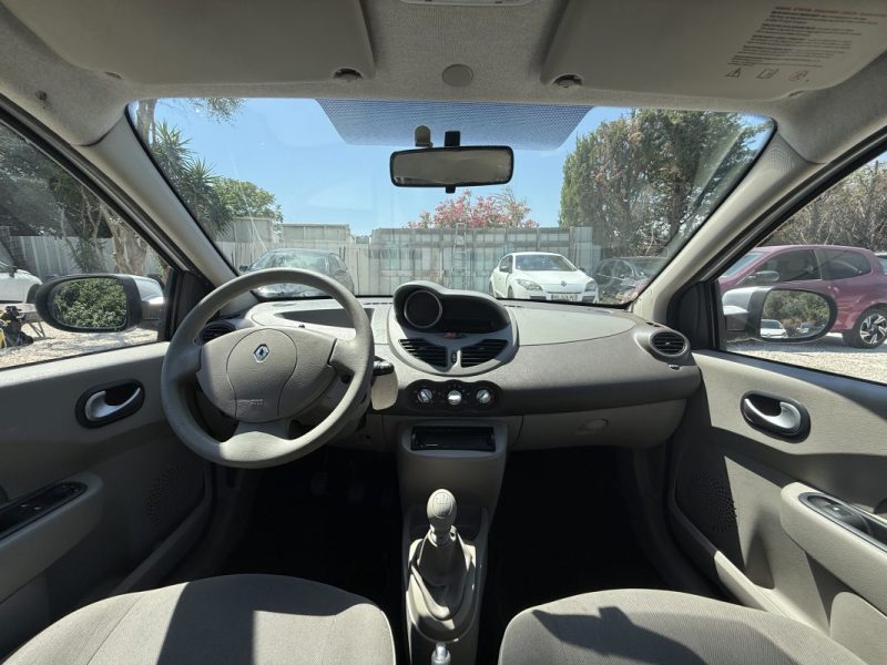 RENAULT TWINGO II 1.2 75 AUTHENTIQUE 2010