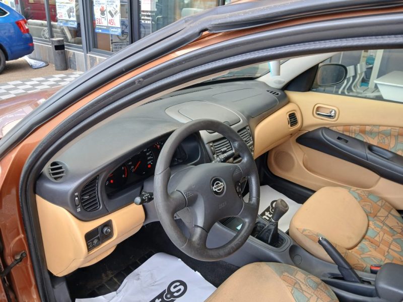  Nissan Almera 2.2 VDi 110ch Ambiance 2000