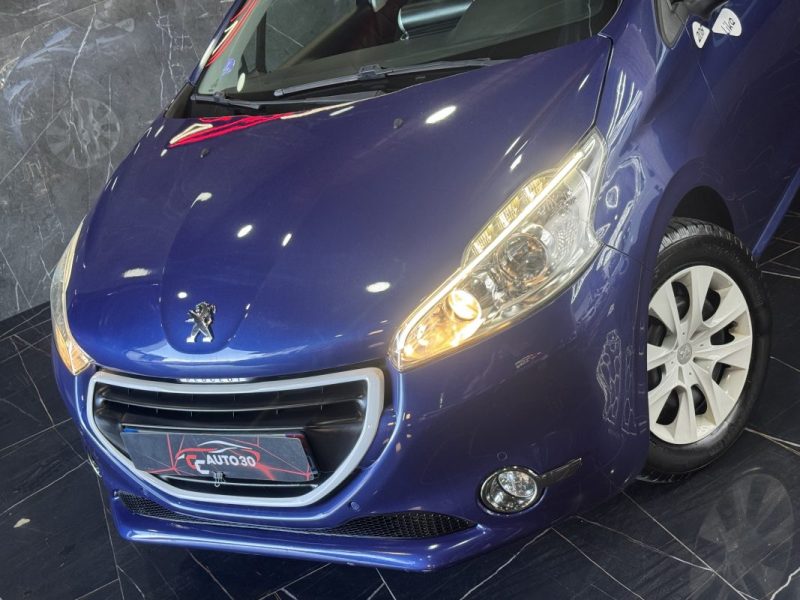 PEUGEOT 208 1.0 VTI 68 LIKE 2015