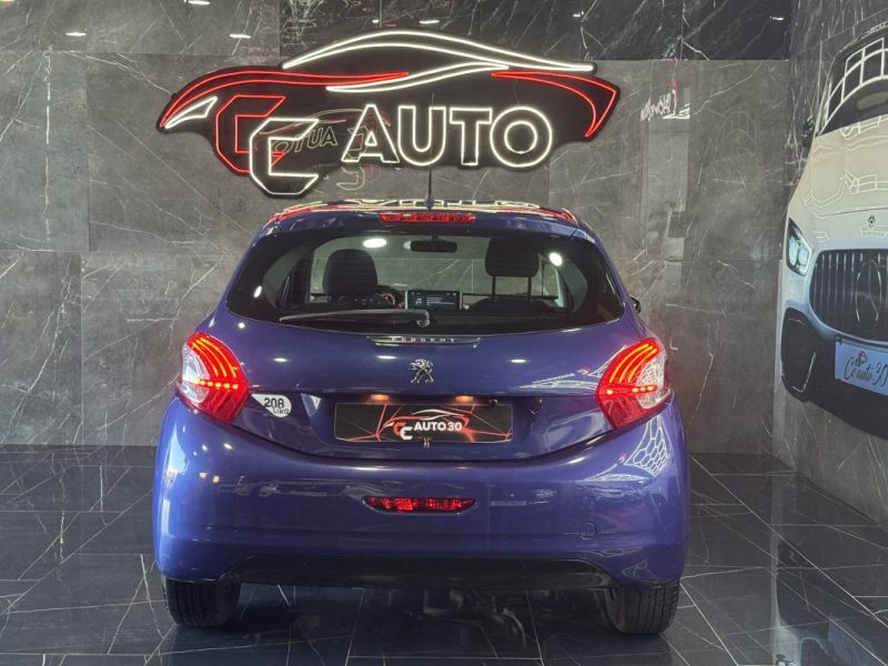 PEUGEOT 208 1.0 VTI 68 LIKE 2015