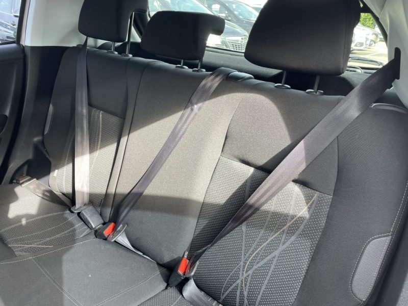 PEUGEOT 208 1.2  VTI ACTIVE 2012