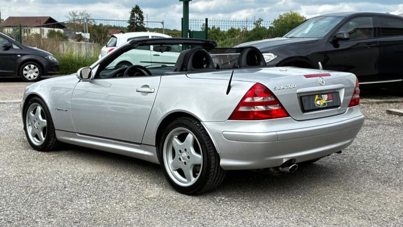 Mercedes-Benz SLK 200 Kompressor 163ch Pack AMG Xenon GPS  