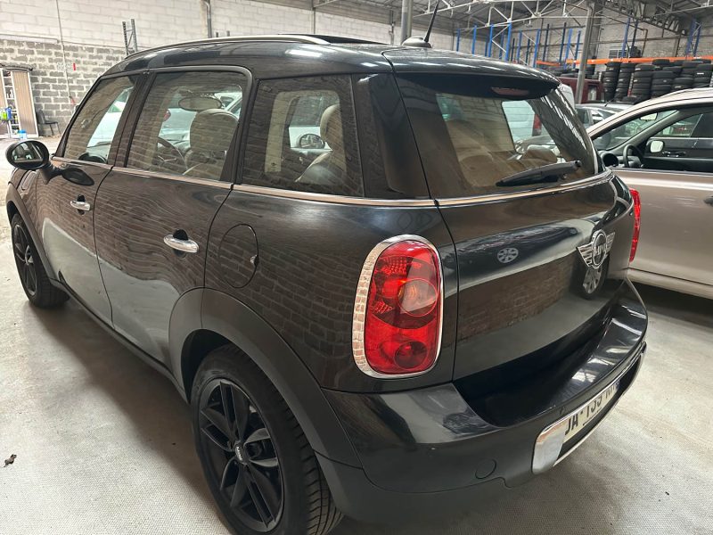 MINI COUNTRYMAN COOPER D 112CH PACK CHILI 2013