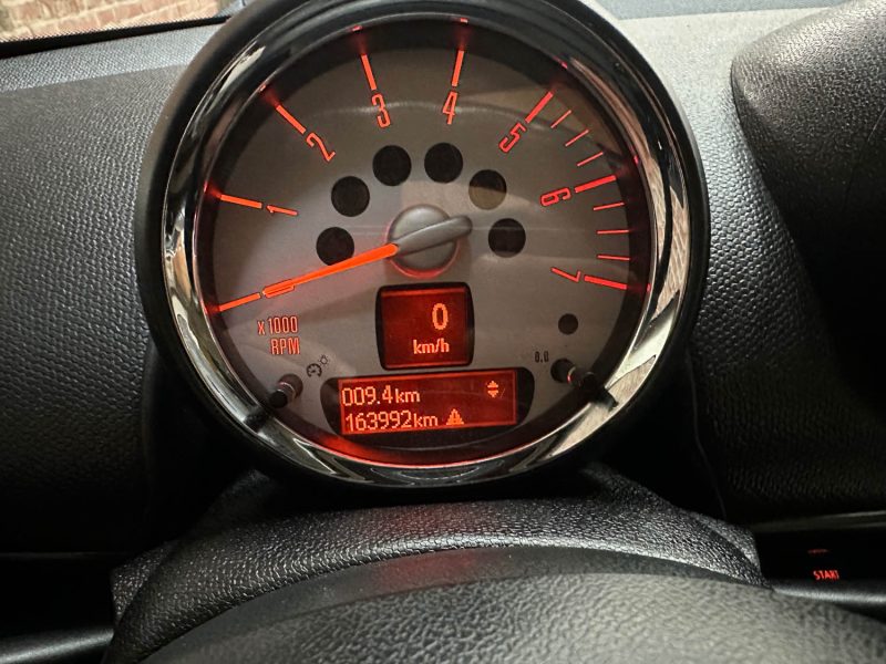 MINI COUNTRYMAN COOPER D 112CH PACK CHILI 2013