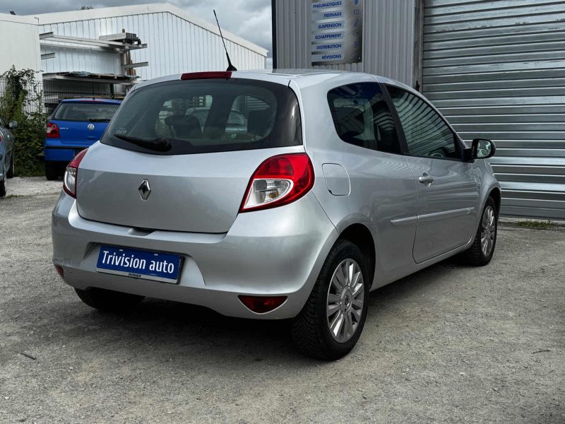 RENAULT CR1JBH 1.2 16V 75CH ESSENCE 2010