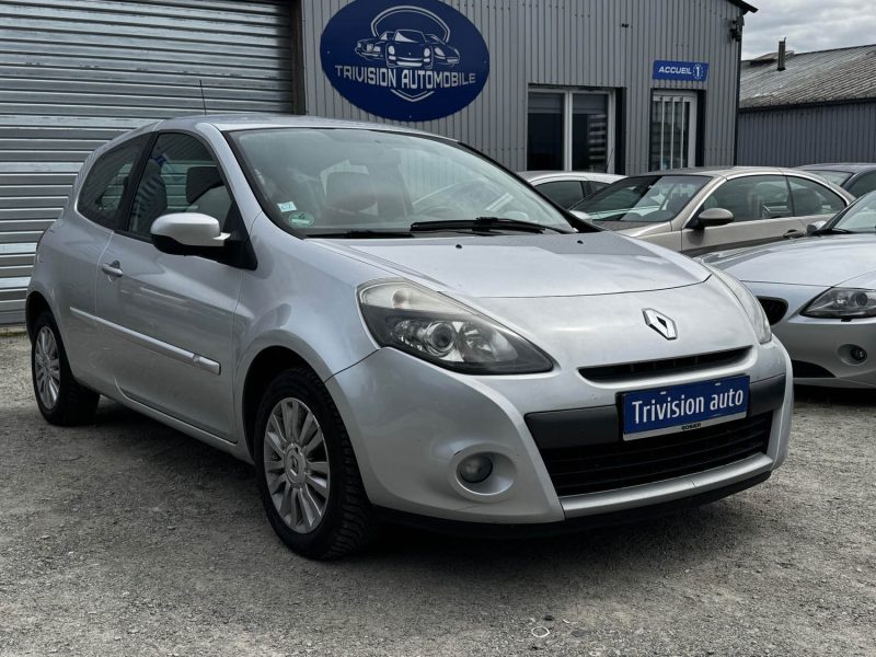 RENAULT CR1JBH 1.2 16V 75CH ESSENCE 2010