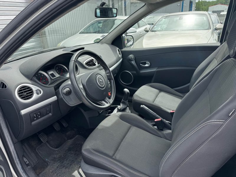 RENAULT CR1JBH 1.2 16V 75CH ESSENCE 2010