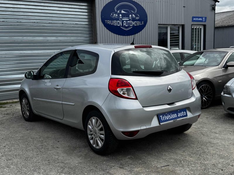 RENAULT CR1JBH 1.2 16V 75CH ESSENCE 2010