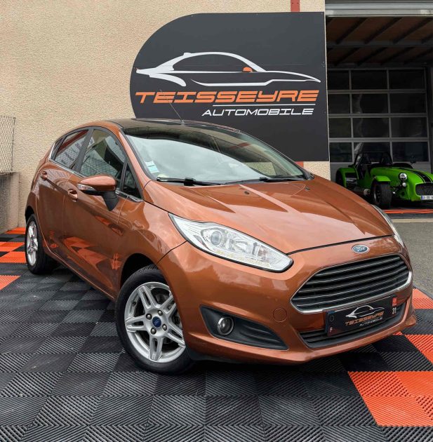 FORD Fiesta 1.6 TDCI 95 TITANIUM - Caméra - Attelage