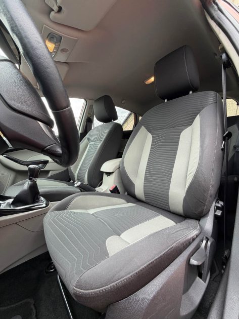 FORD Fiesta 1.6 TDCI 95 TITANIUM - Caméra - Attelage