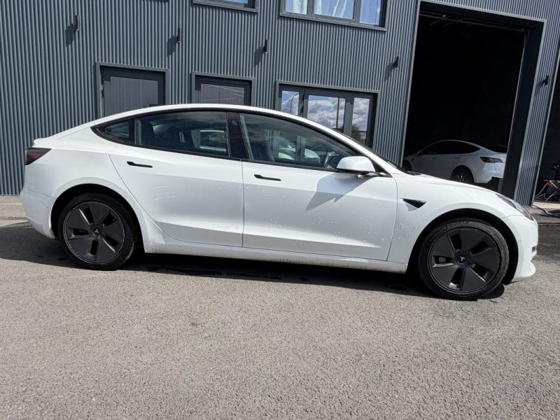 TESLA MODEL 3 DUAL MOTOR AWD GRANDE AUTONOMIE 2021 ATTELAGE