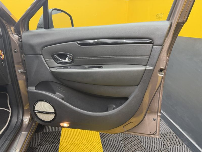 RENAULT SCENICIII GRAND 1.2 TCE 130 BOSE 7 PLACES