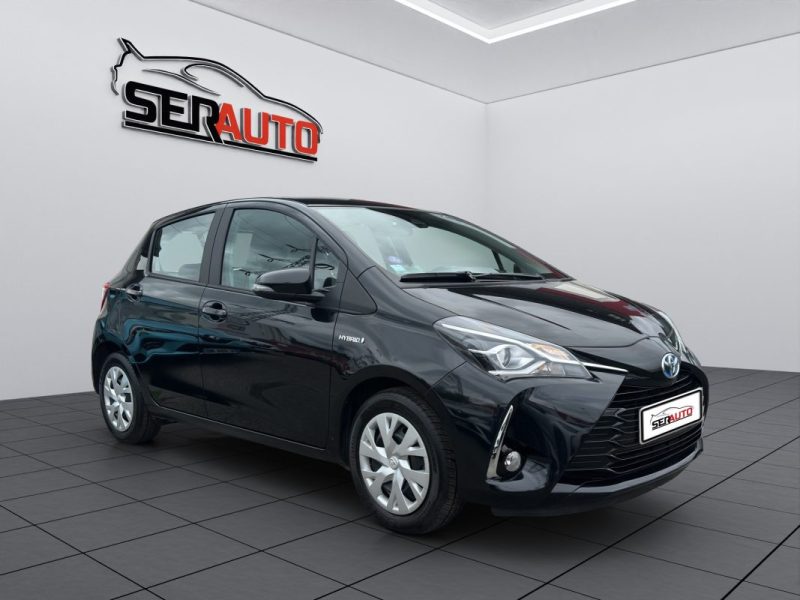 TOYOTA YARIS III HYBRID 100H FRANCE BUSINESS FAIBLE KILOMETRAGE