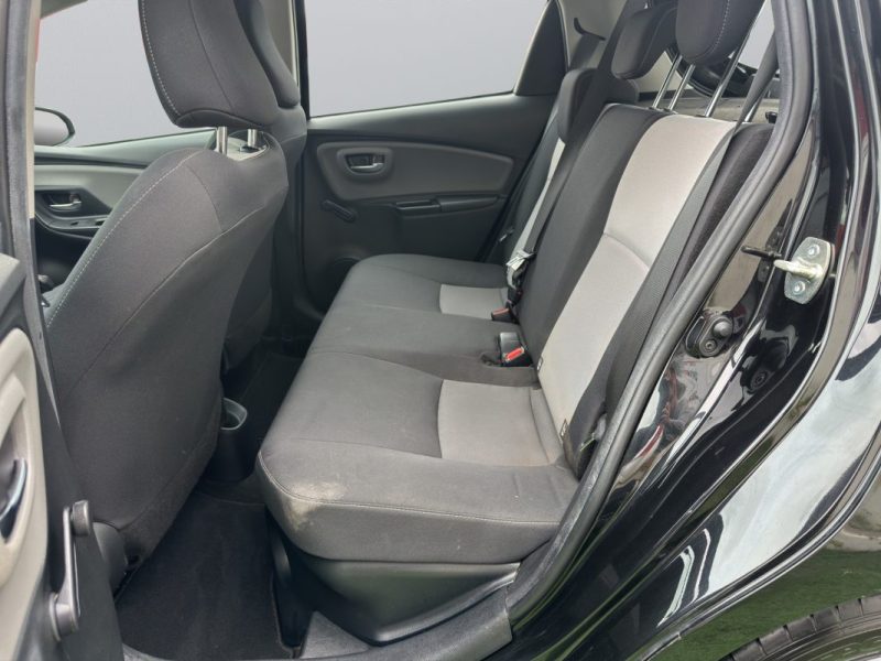 TOYOTA YARIS III HYBRID 100H FRANCE BUSINESS FAIBLE KILOMETRAGE