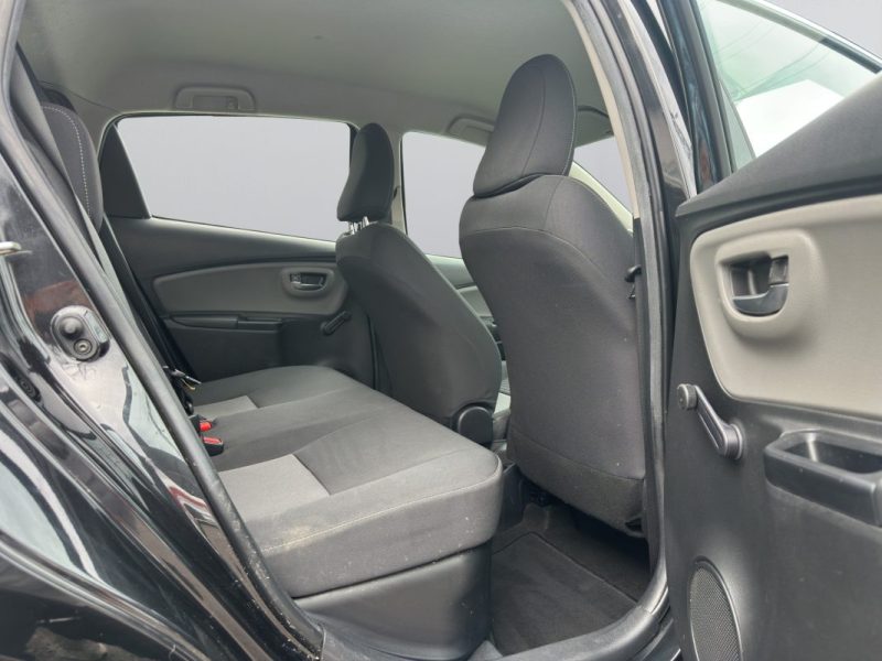 TOYOTA YARIS III HYBRID 100H FRANCE BUSINESS FAIBLE KILOMETRAGE